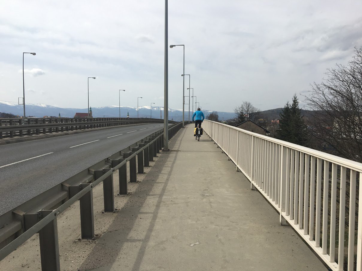 chodnik-na-wiadukcie-do-naprawy-foto-74678