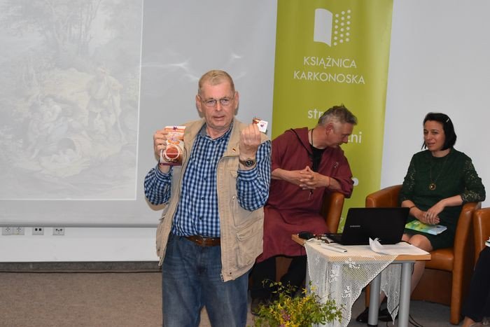 swiatowy-dzien-ksiazki-z-karkonoskimi-zioami-foto-74749