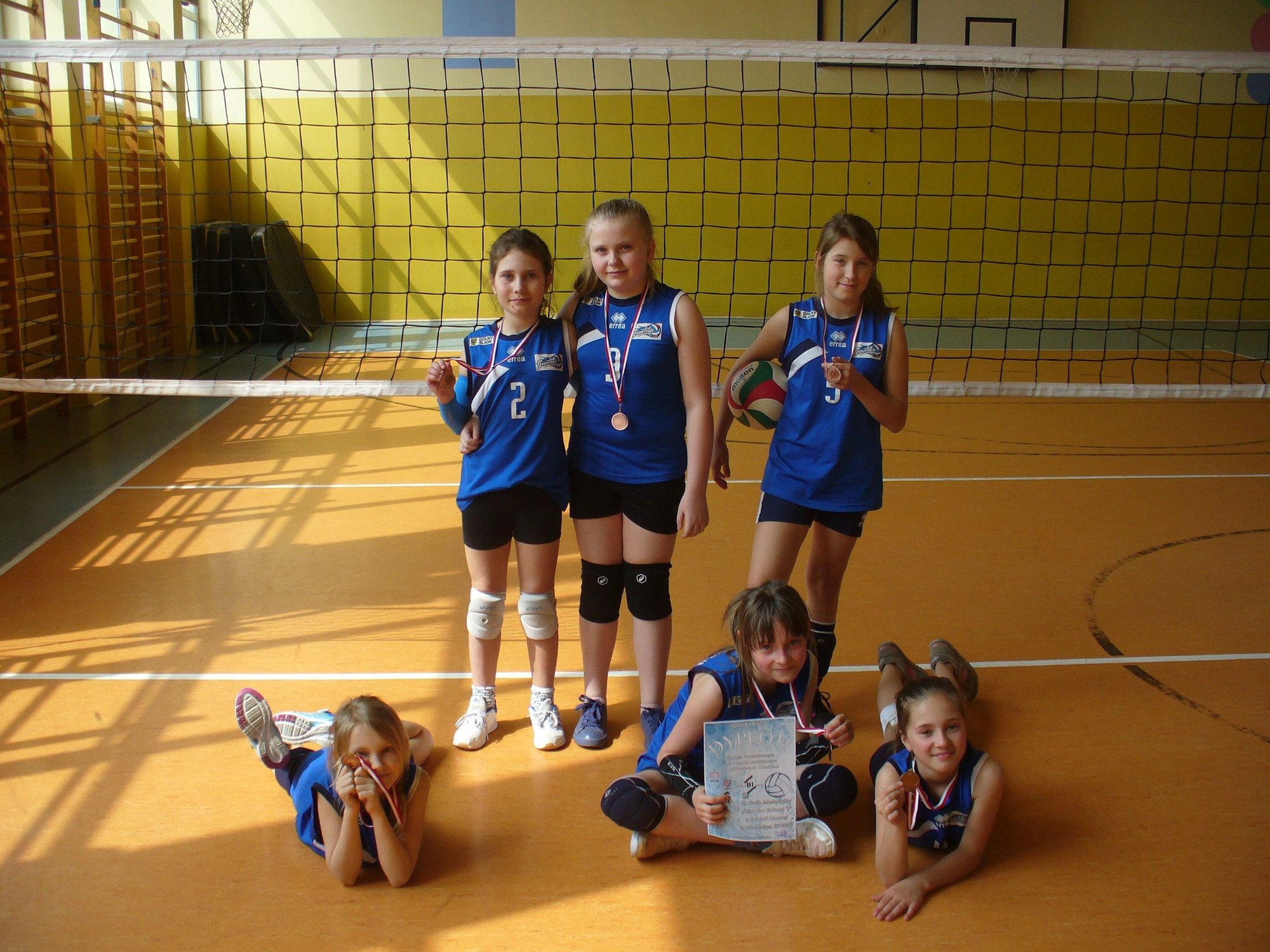 nasze-siatkarki-na-trzecim-stopniu-podium-74757