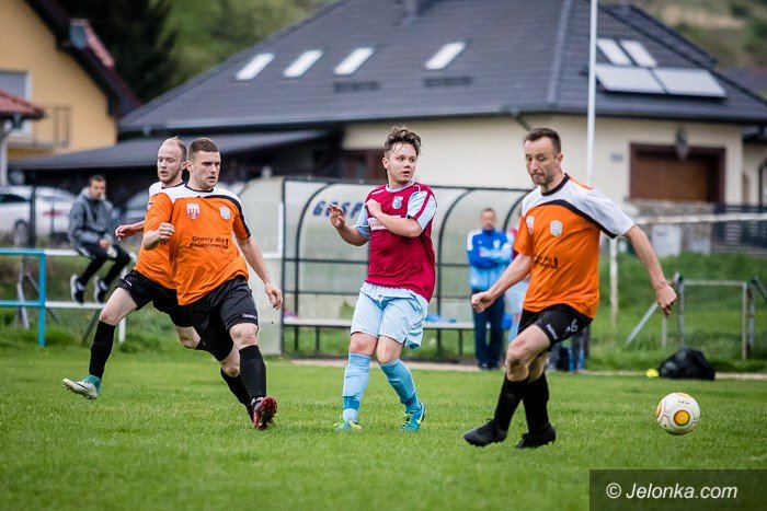 lotnik-podzieli-sie-punktami-foto-74796