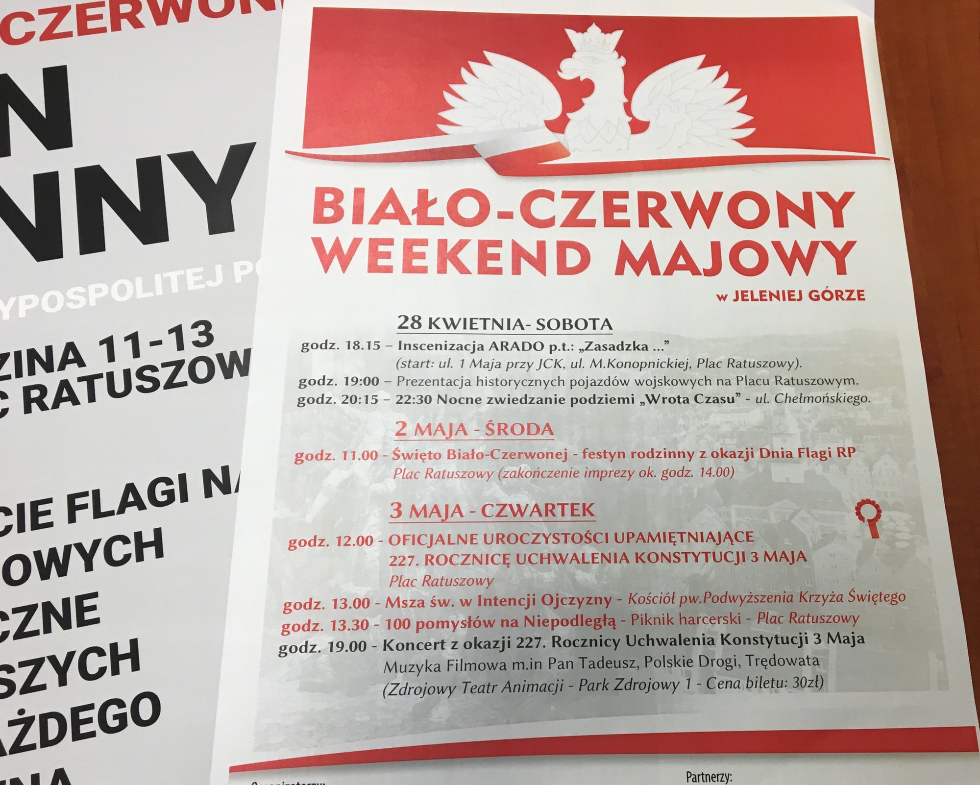 odbierz-i-wywies-biaoczerwona-flage-foto-74806