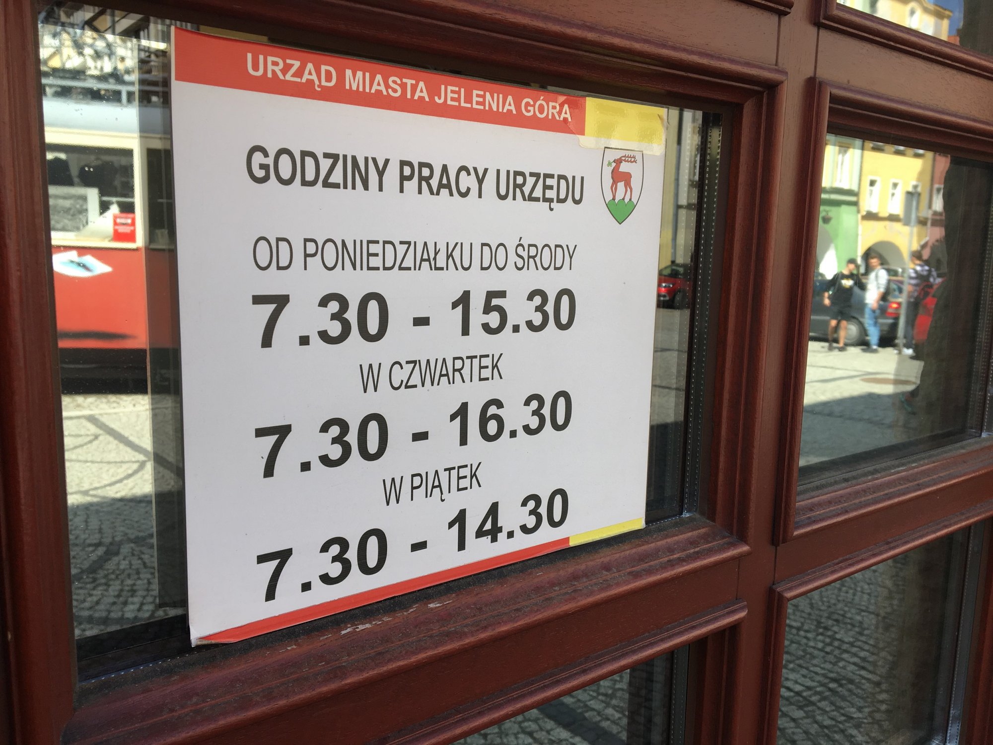 odbierz-i-wywies-biaoczerwona-flage-foto-74806