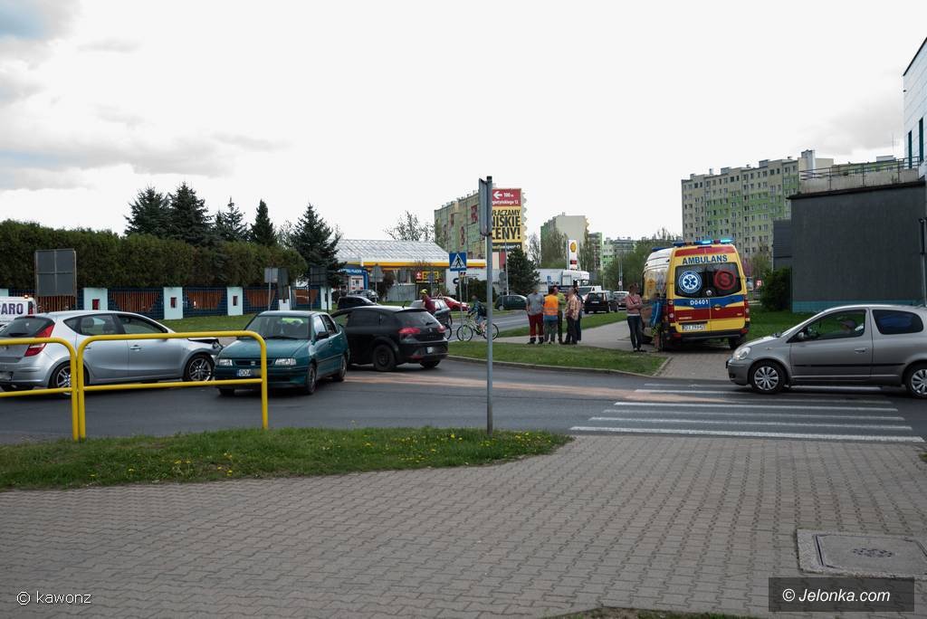 kolizja-obok-jeleniogorskiego-zusu-foto-74818