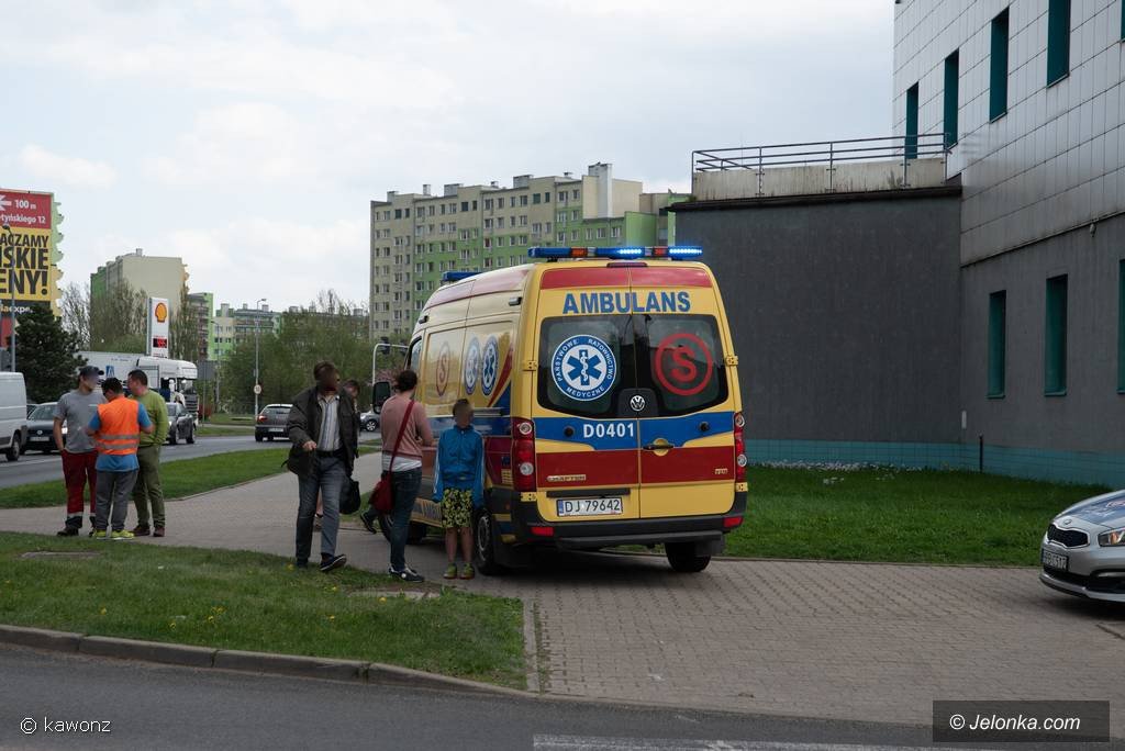 kolizja-obok-jeleniogorskiego-zusu-foto-74818