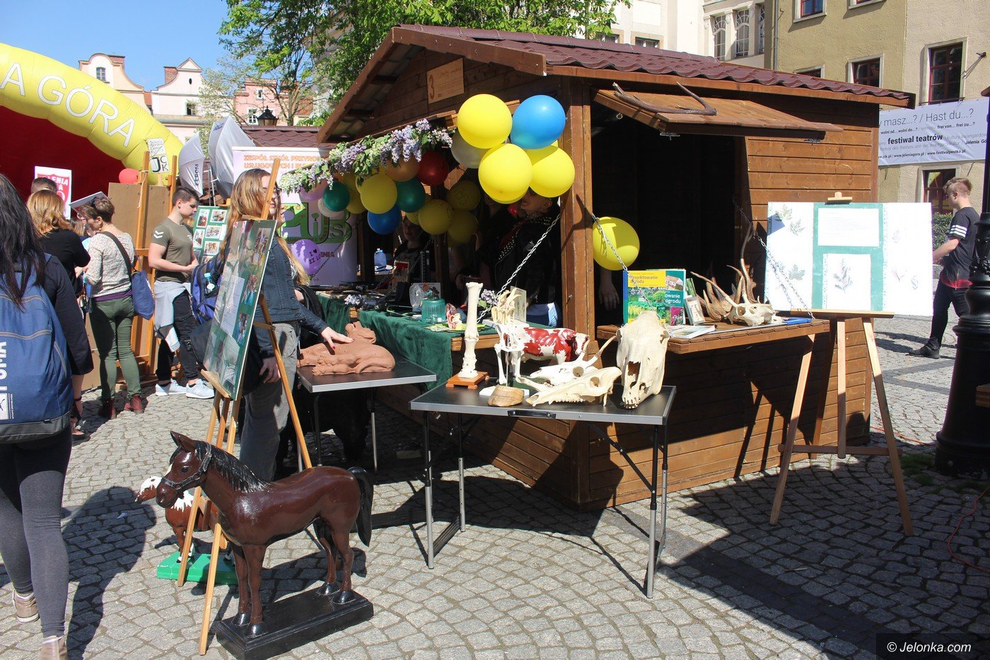 prezentowali-swoje-talenty-i-oferte-szko-foto-74838