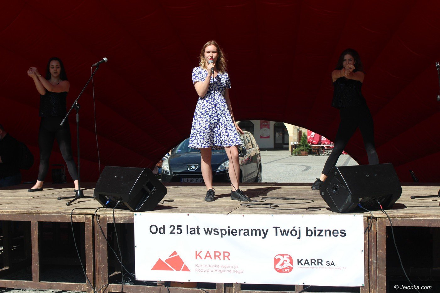 prezentowali-swoje-talenty-i-oferte-szko-foto-74838