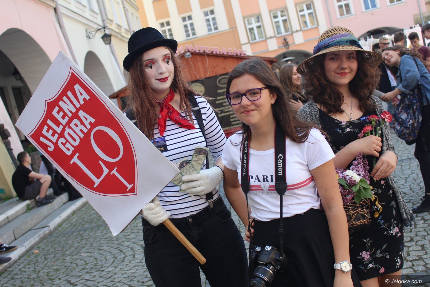 prezentowali-swoje-talenty-i-oferte-szko-foto-74838