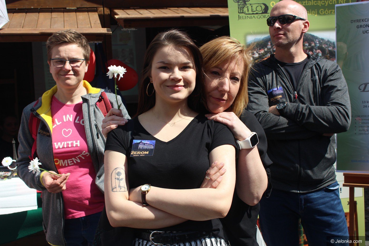 prezentowali-swoje-talenty-i-oferte-szko-foto-74838