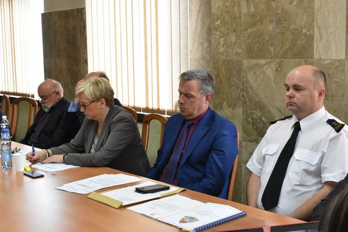 zota-kartka-od-radnych-dla-zarzadu-powiatu-foto-74840