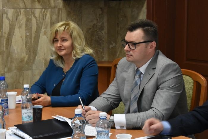 zota-kartka-od-radnych-dla-zarzadu-powiatu-foto-74840