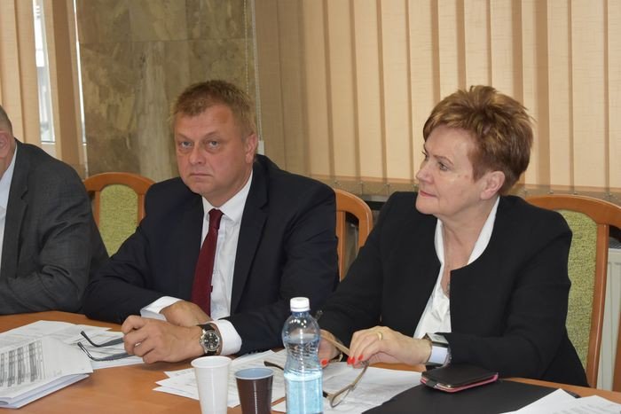 zota-kartka-od-radnych-dla-zarzadu-powiatu-foto-74840