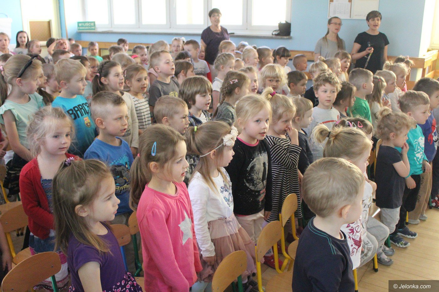 ryszard-kieek-spotka-sie-z-maluchami-okraglaczka-foto-74841