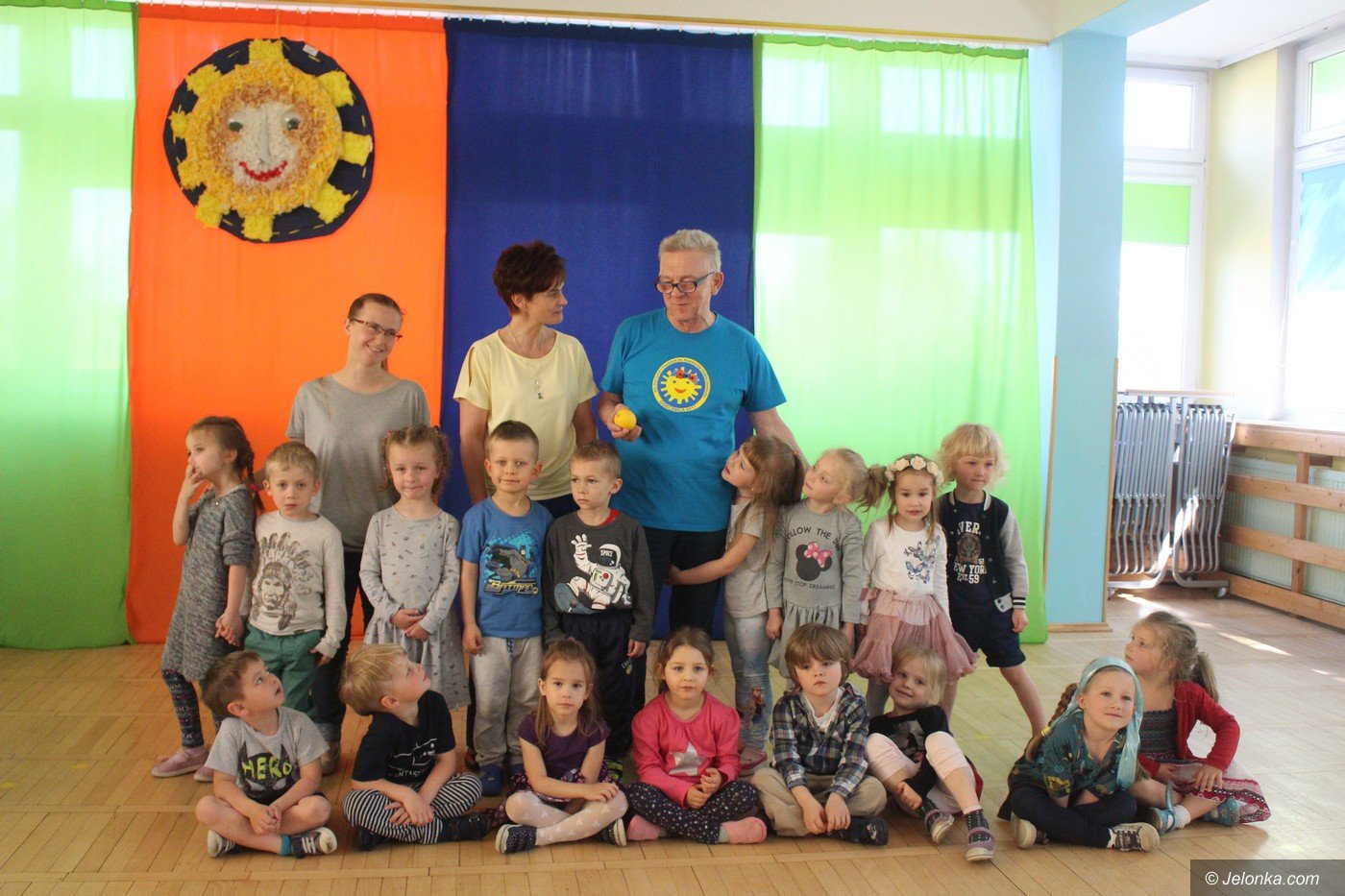 ryszard-kieek-spotka-sie-z-maluchami-okraglaczka-foto-74841