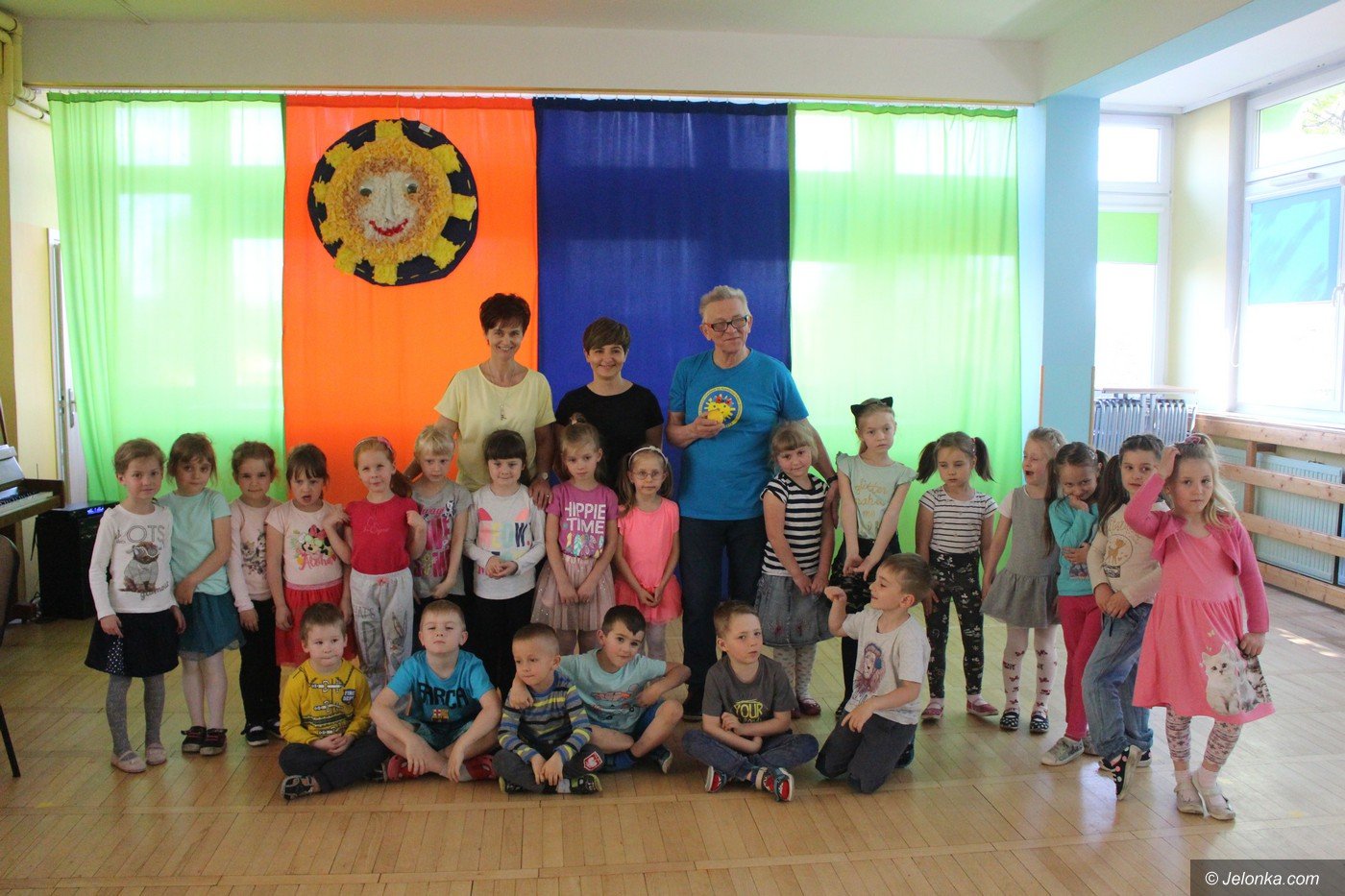 ryszard-kieek-spotka-sie-z-maluchami-okraglaczka-foto-74841