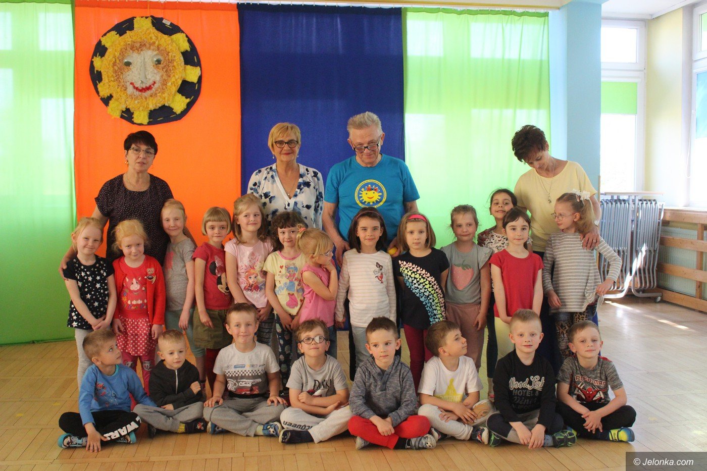 ryszard-kieek-spotka-sie-z-maluchami-okraglaczka-foto-74841