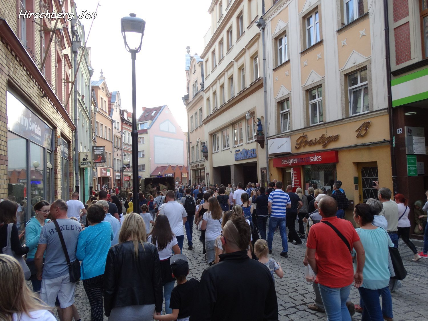 podziwiali-inscenizacje-wojenne-i-podziemia-foto-74871