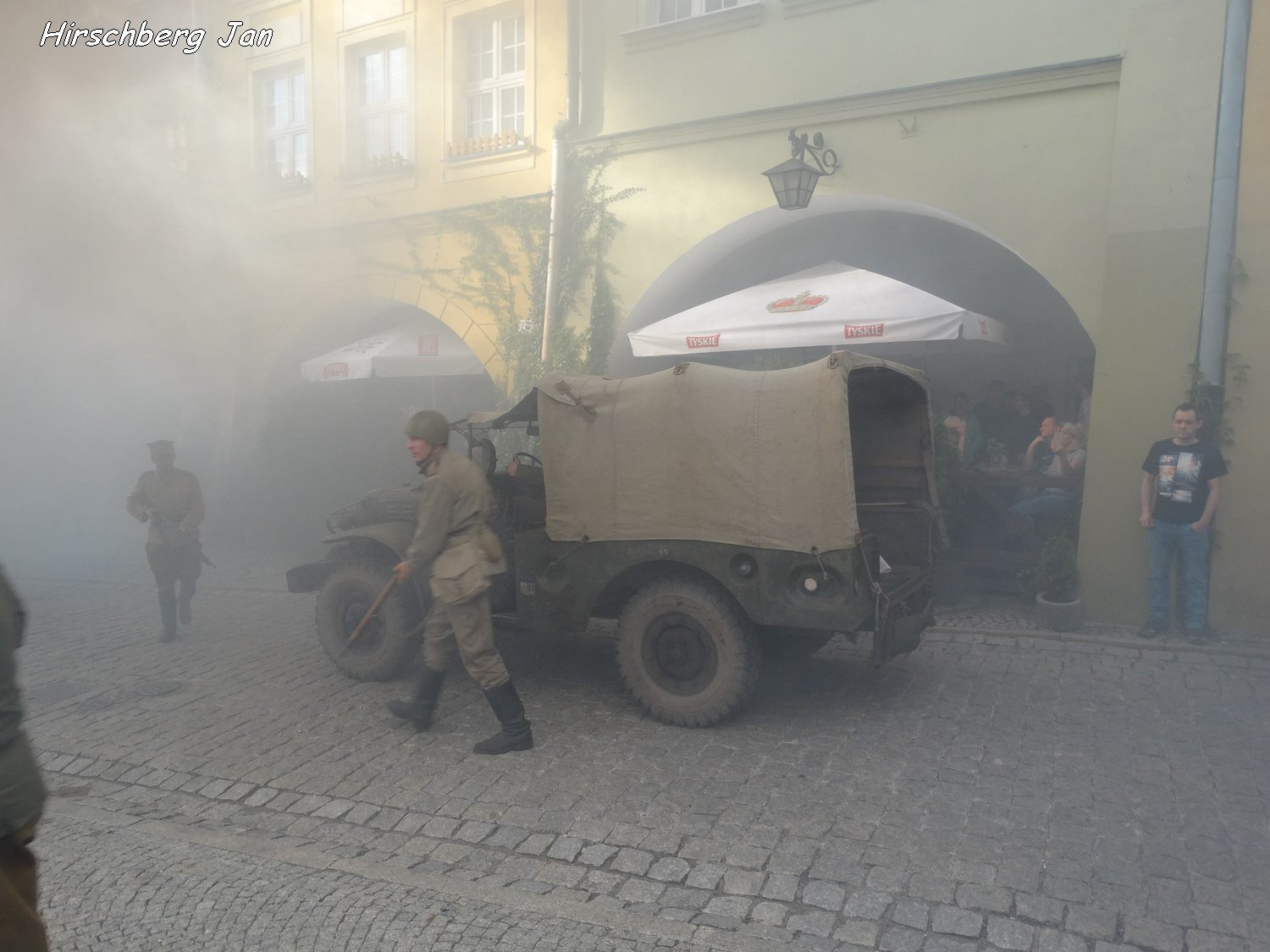 podziwiali-inscenizacje-wojenne-i-podziemia-foto-74871