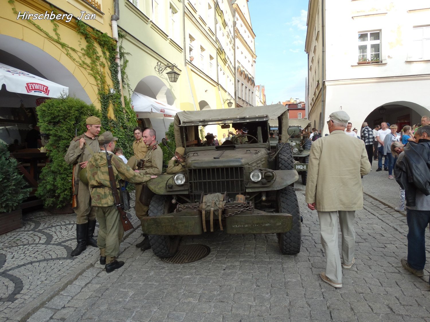 podziwiali-inscenizacje-wojenne-i-podziemia-foto-74871