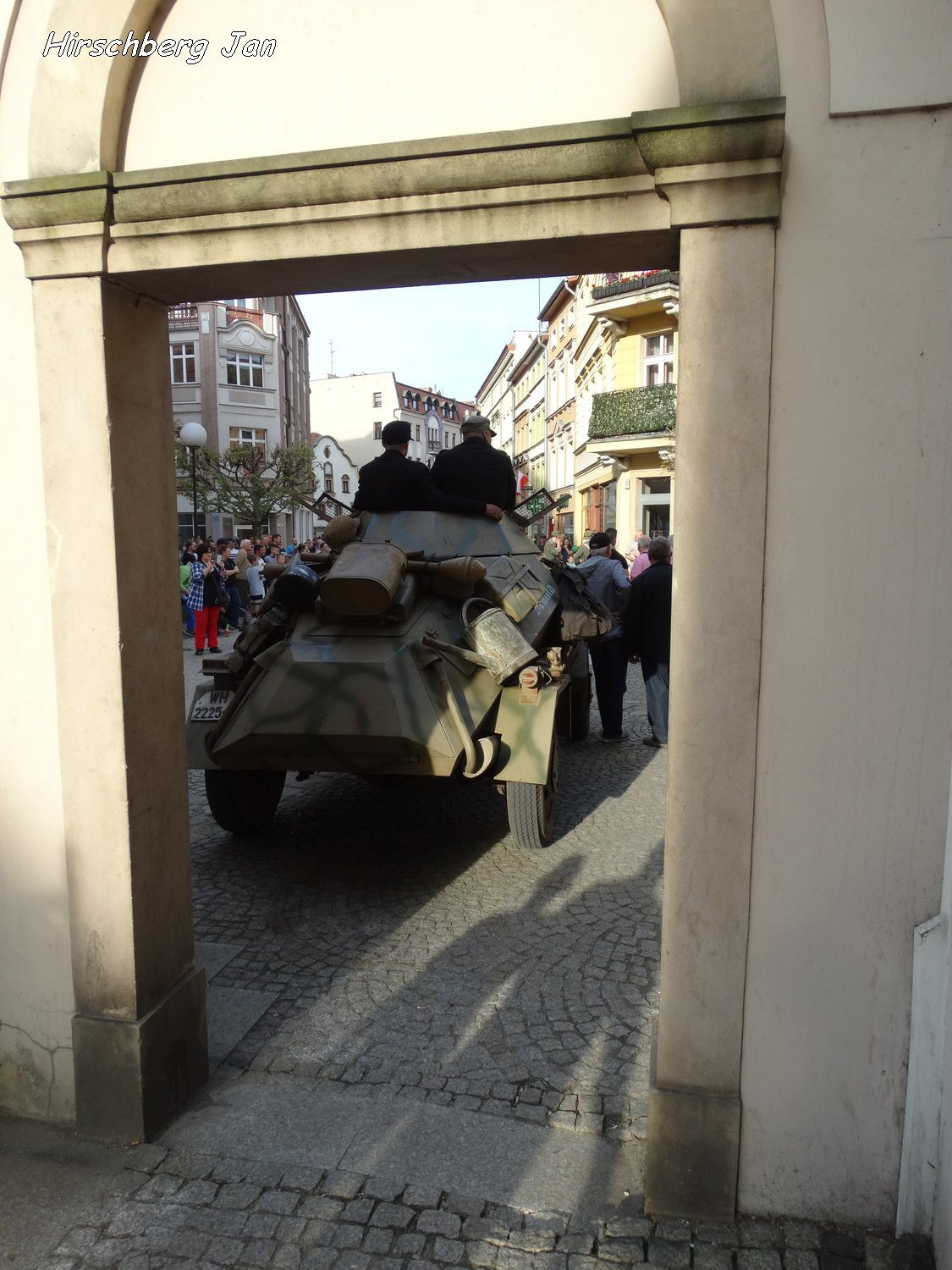 podziwiali-inscenizacje-wojenne-i-podziemia-foto-74871