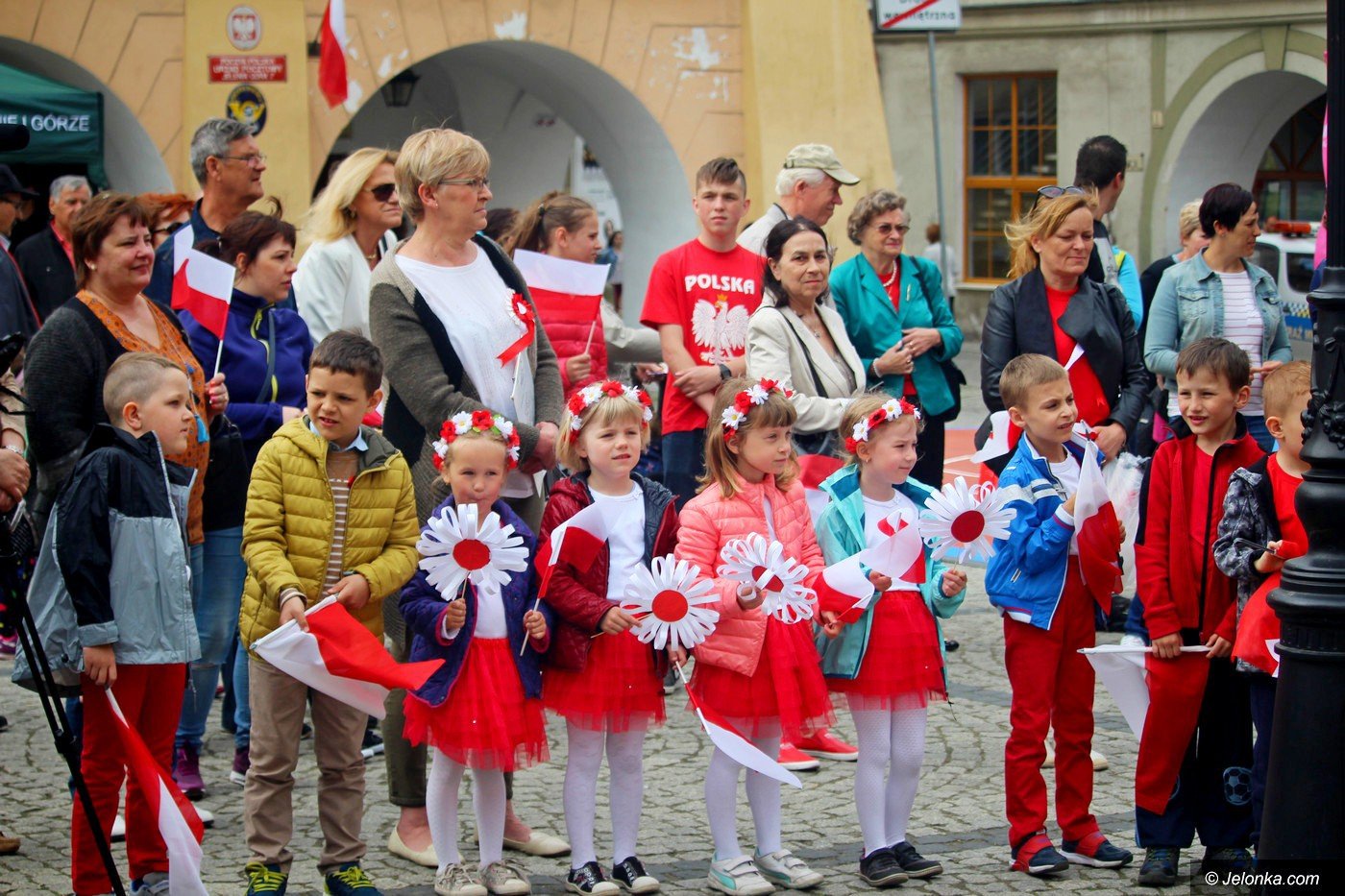miasto-biaoczerwone-foto-74925