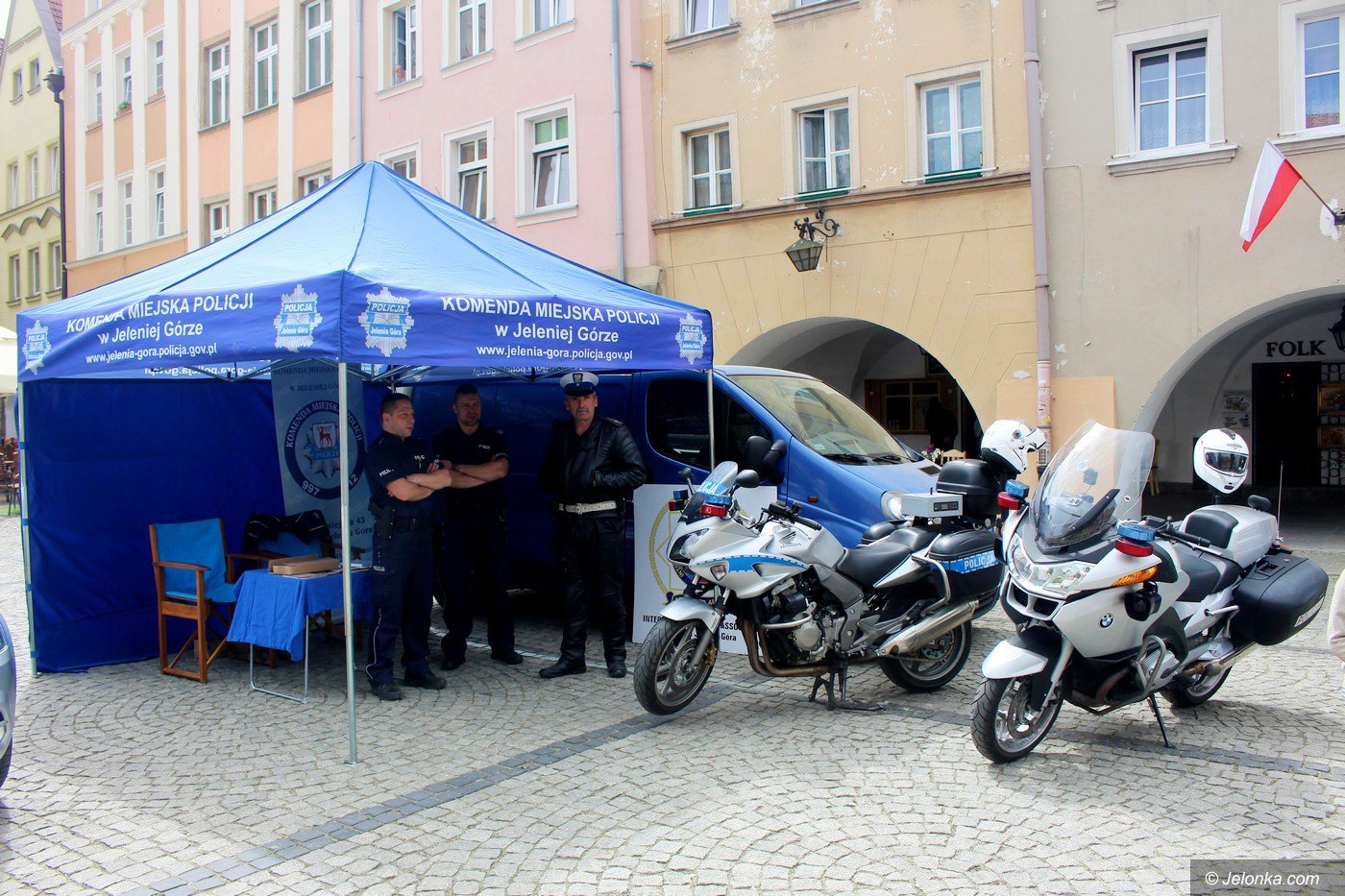 miasto-biaoczerwone-foto-74925