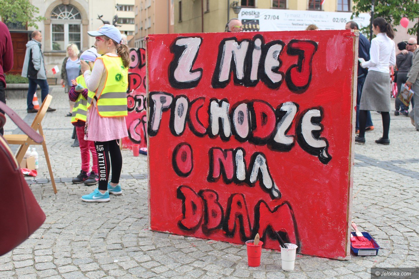 miasto-biaoczerwone-foto-74925