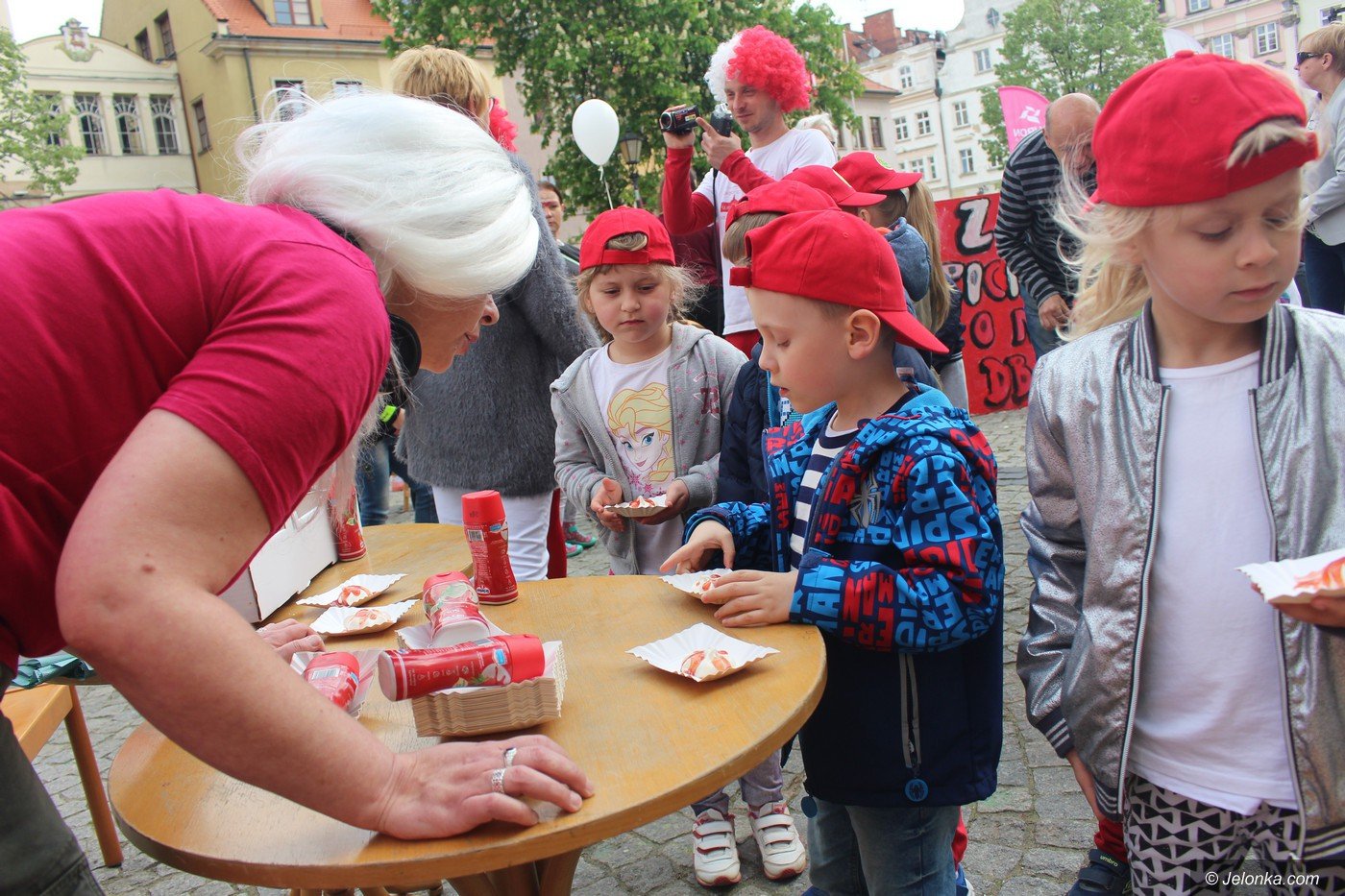 miasto-biaoczerwone-foto-74925
