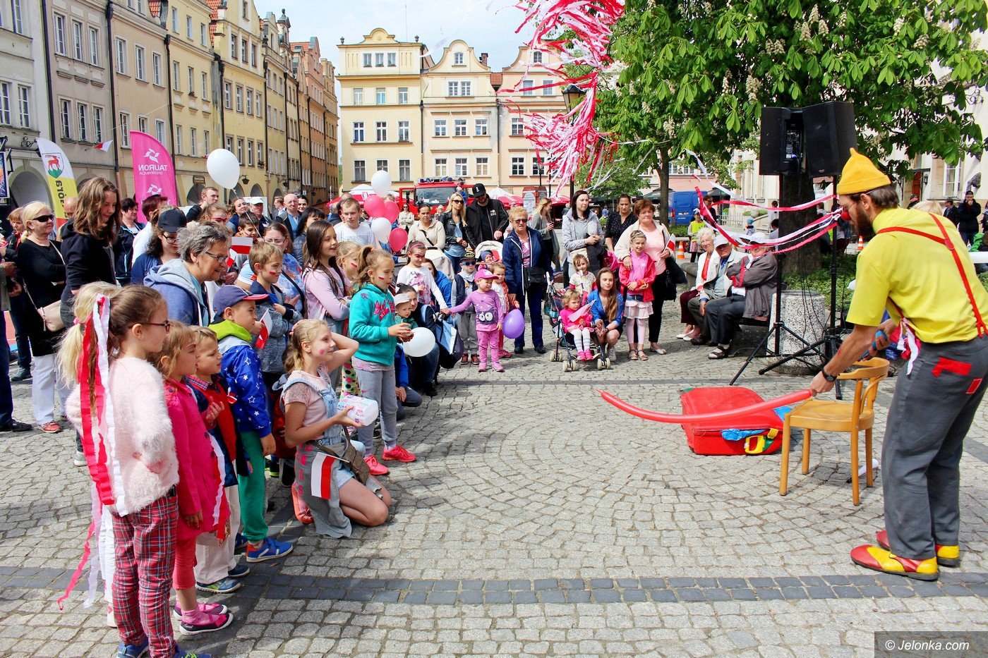 miasto-biaoczerwone-foto-74925