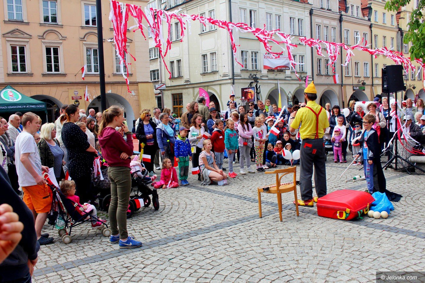 miasto-biaoczerwone-foto-74925