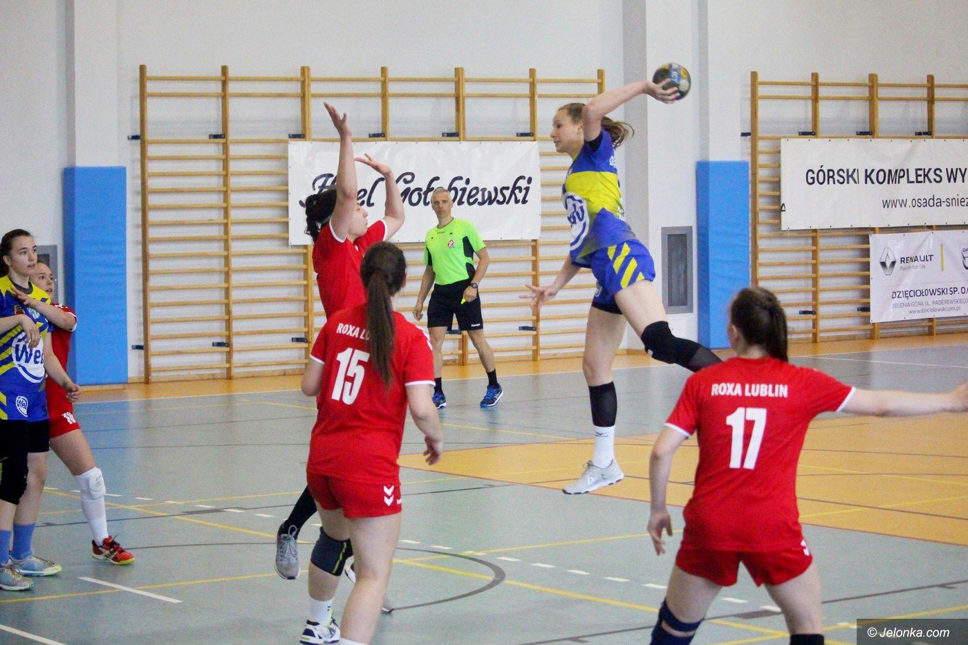 zacieta-walka-o-pofinay-foto-74957
