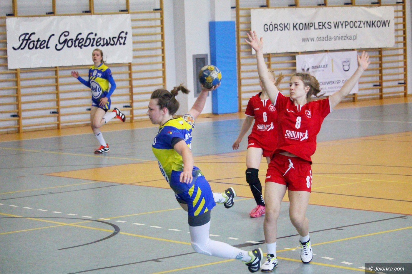 zacieta-walka-o-pofinay-foto-74957
