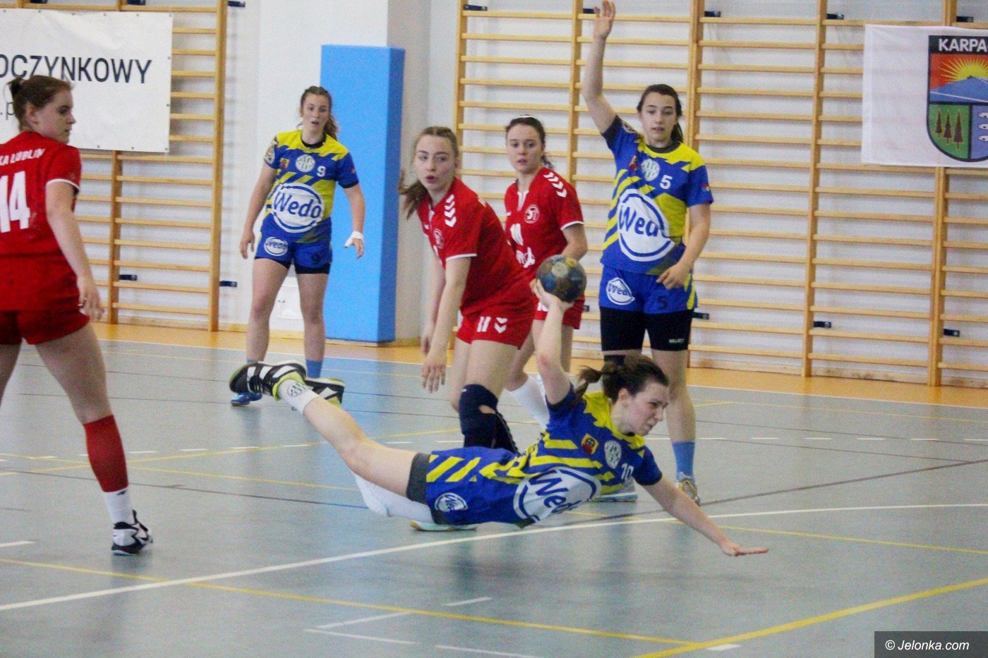 zacieta-walka-o-pofinay-foto-74957