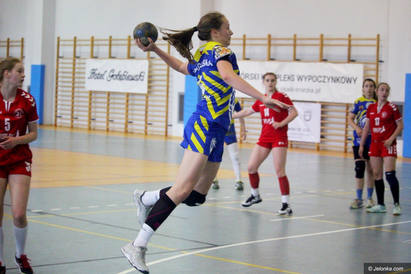 zacieta-walka-o-pofinay-foto-74957