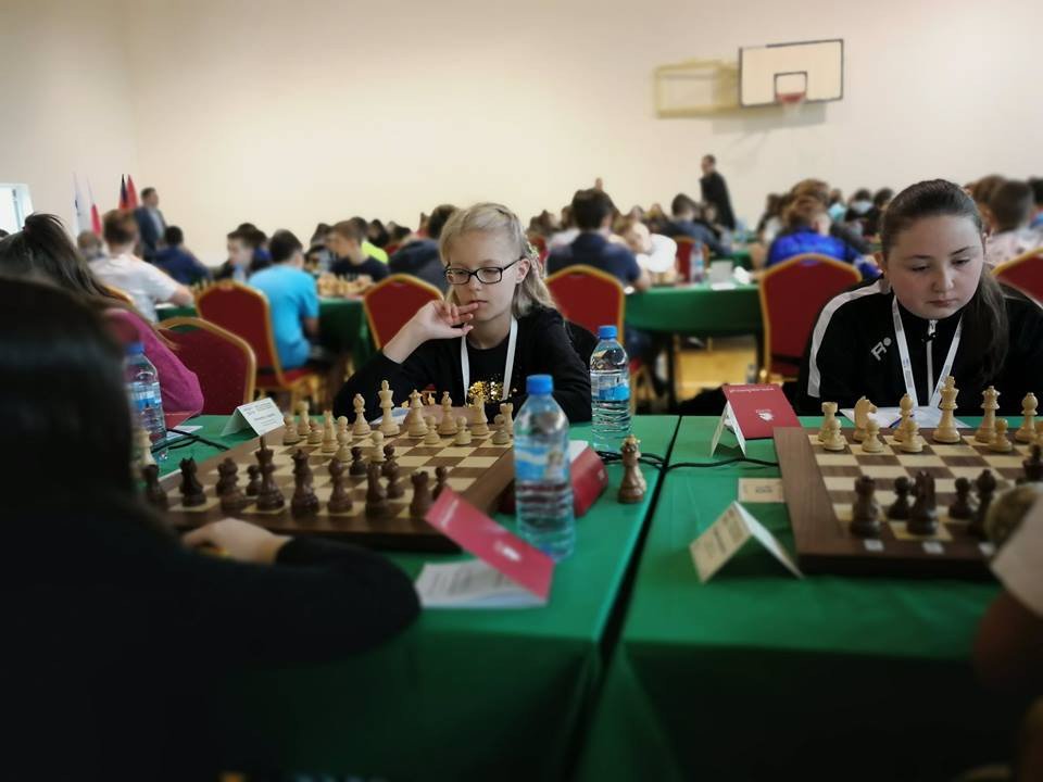 jeleniogorscy-szachisci-powalczyli-na-oom-74961
