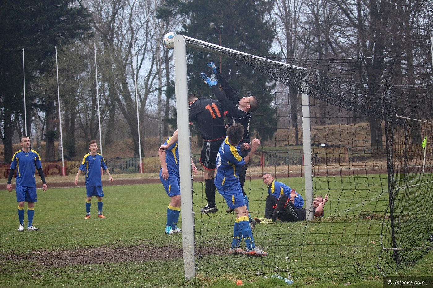 pub-gol-w-drodze-po-awans-foto-75017