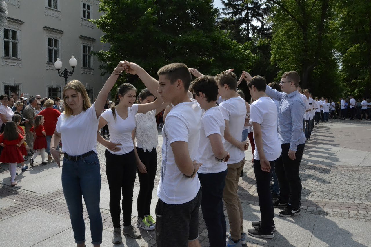 biaoczerwony-polonez-foto-75070