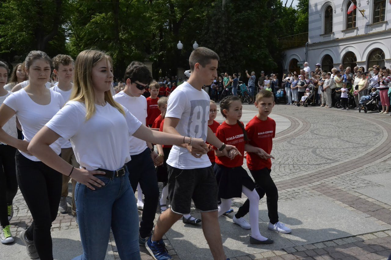 biaoczerwony-polonez-foto-75070