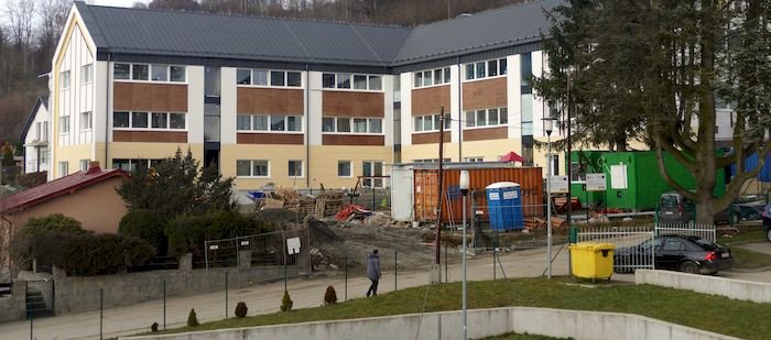 wysokie-loty-przedszkola-75105
