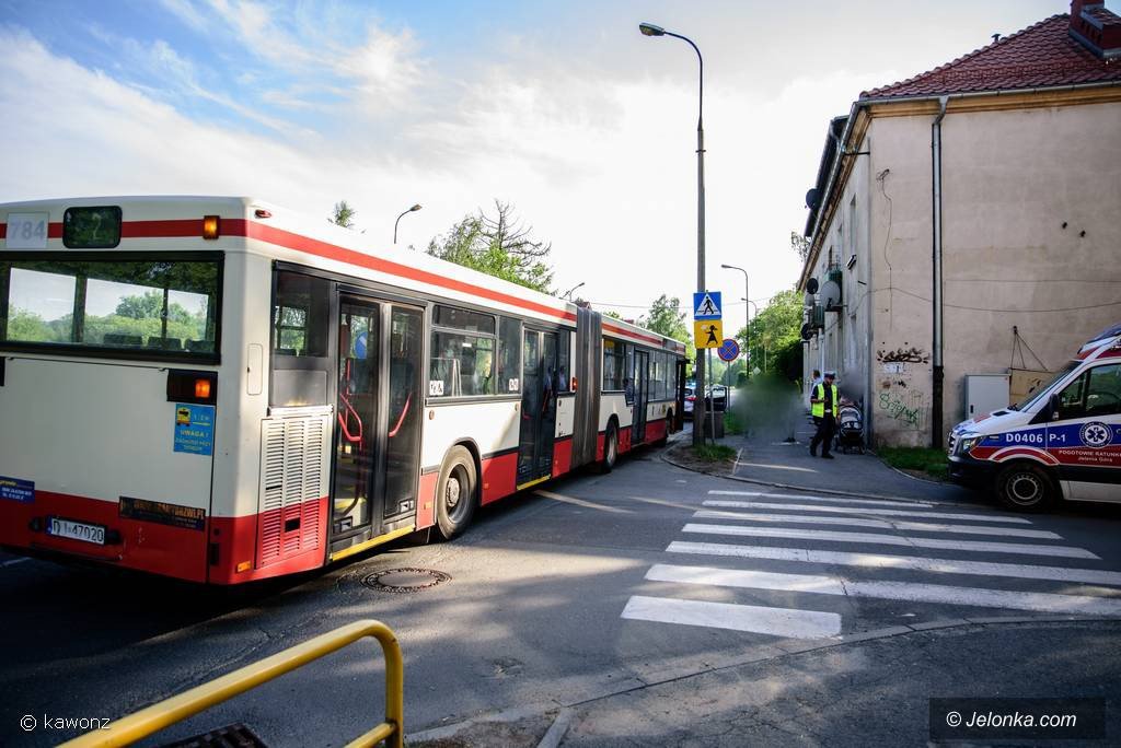 autobus-potraci-pieszego-na-pasach-foto-75107