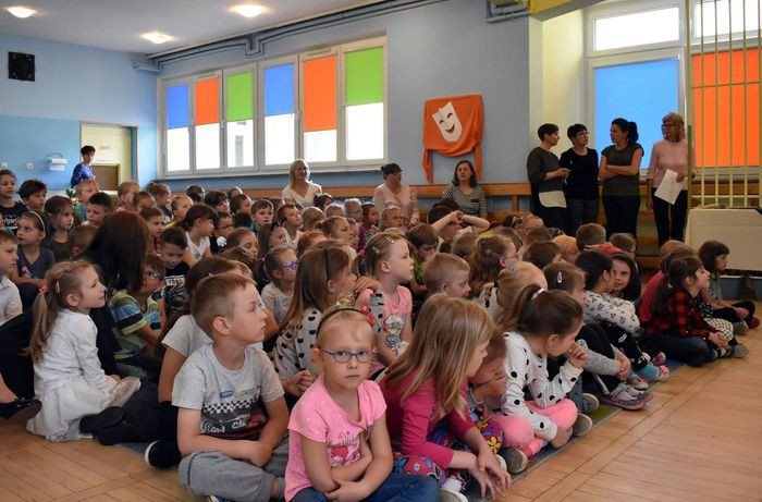 lekcja-integracji-na-scenie-okraglaczka-foto-video-75178