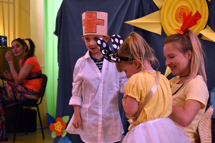 lekcja-integracji-na-scenie-okraglaczka-foto-video-75178