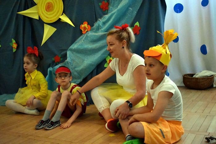 lekcja-integracji-na-scenie-okraglaczka-foto-video-75178