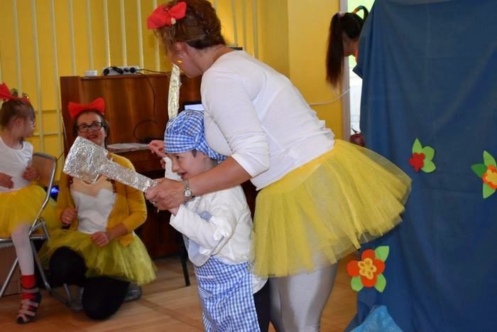 lekcja-integracji-na-scenie-okraglaczka-foto-video-75178