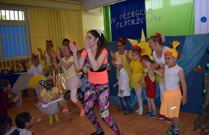 lekcja-integracji-na-scenie-okraglaczka-foto-video-75178