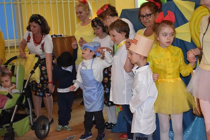 lekcja-integracji-na-scenie-okraglaczka-foto-video-75178