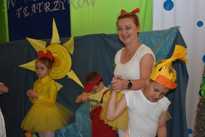 lekcja-integracji-na-scenie-okraglaczka-foto-video-75178