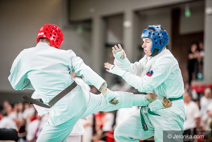 mistrzostwa-w-oyama-karate-foto-75214