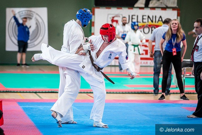 mistrzostwa-w-oyama-karate-foto-75214