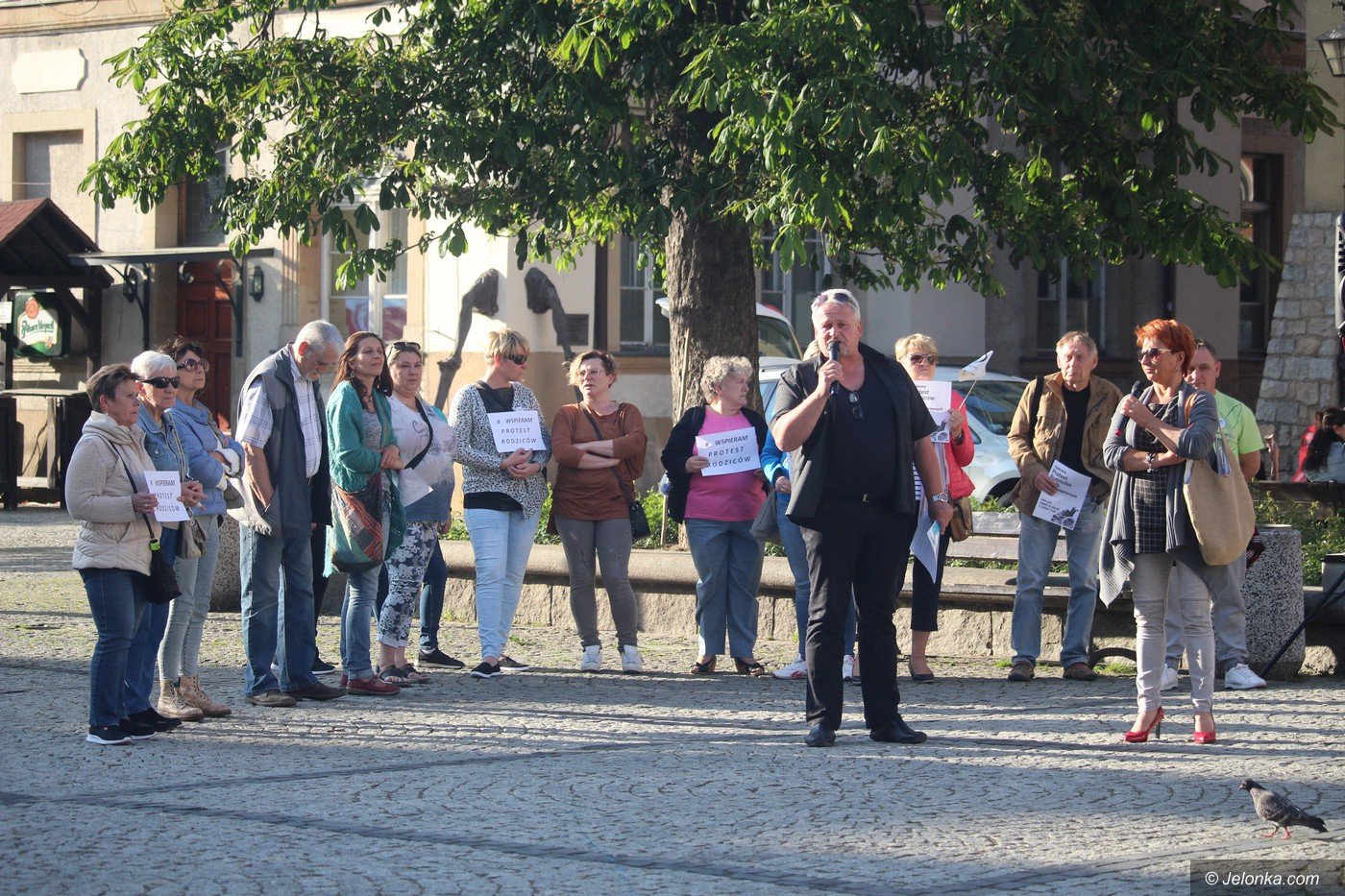 wspieraja-protest-rodzicow-foto-75245
