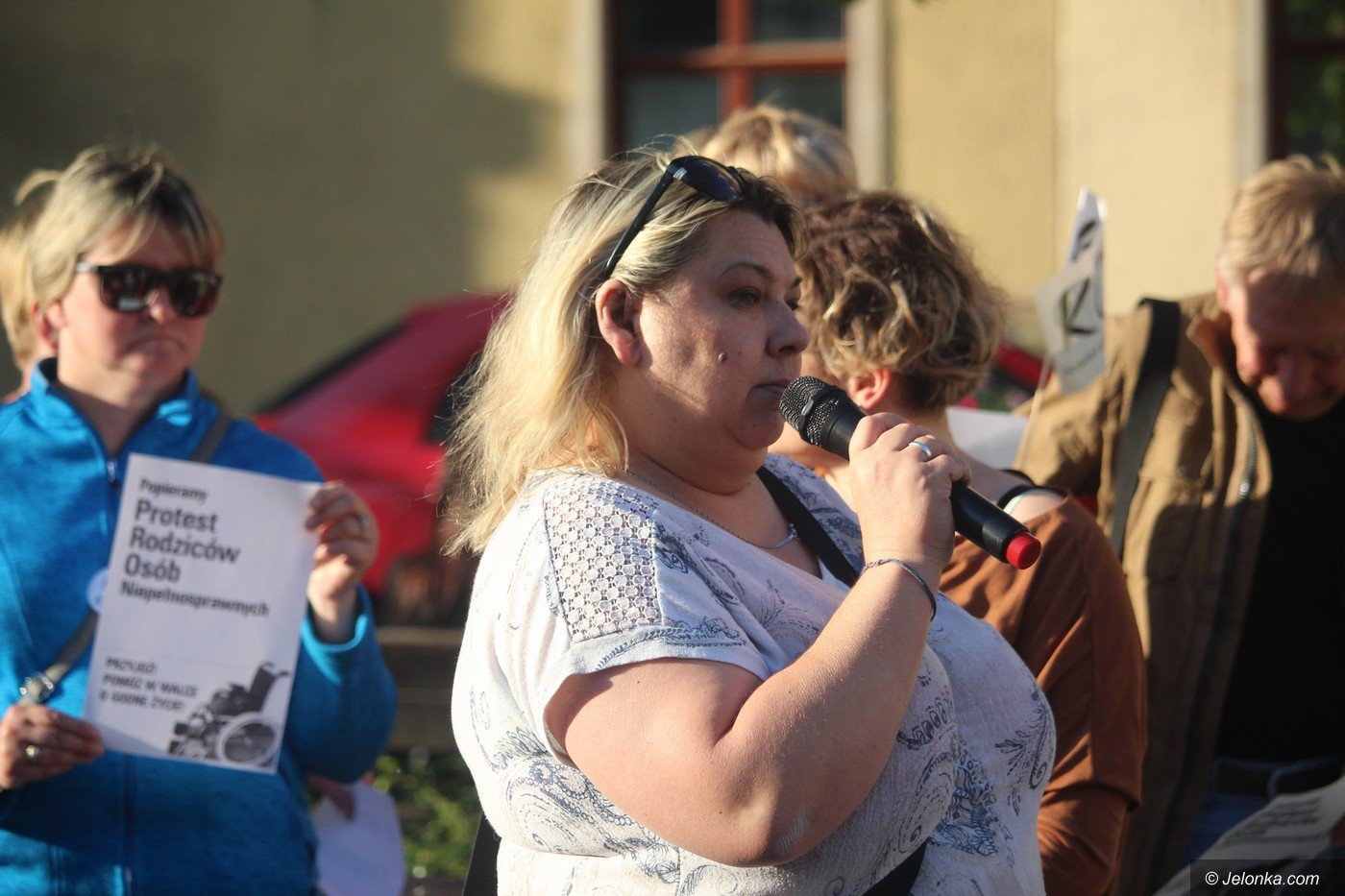 wspieraja-protest-rodzicow-foto-75245